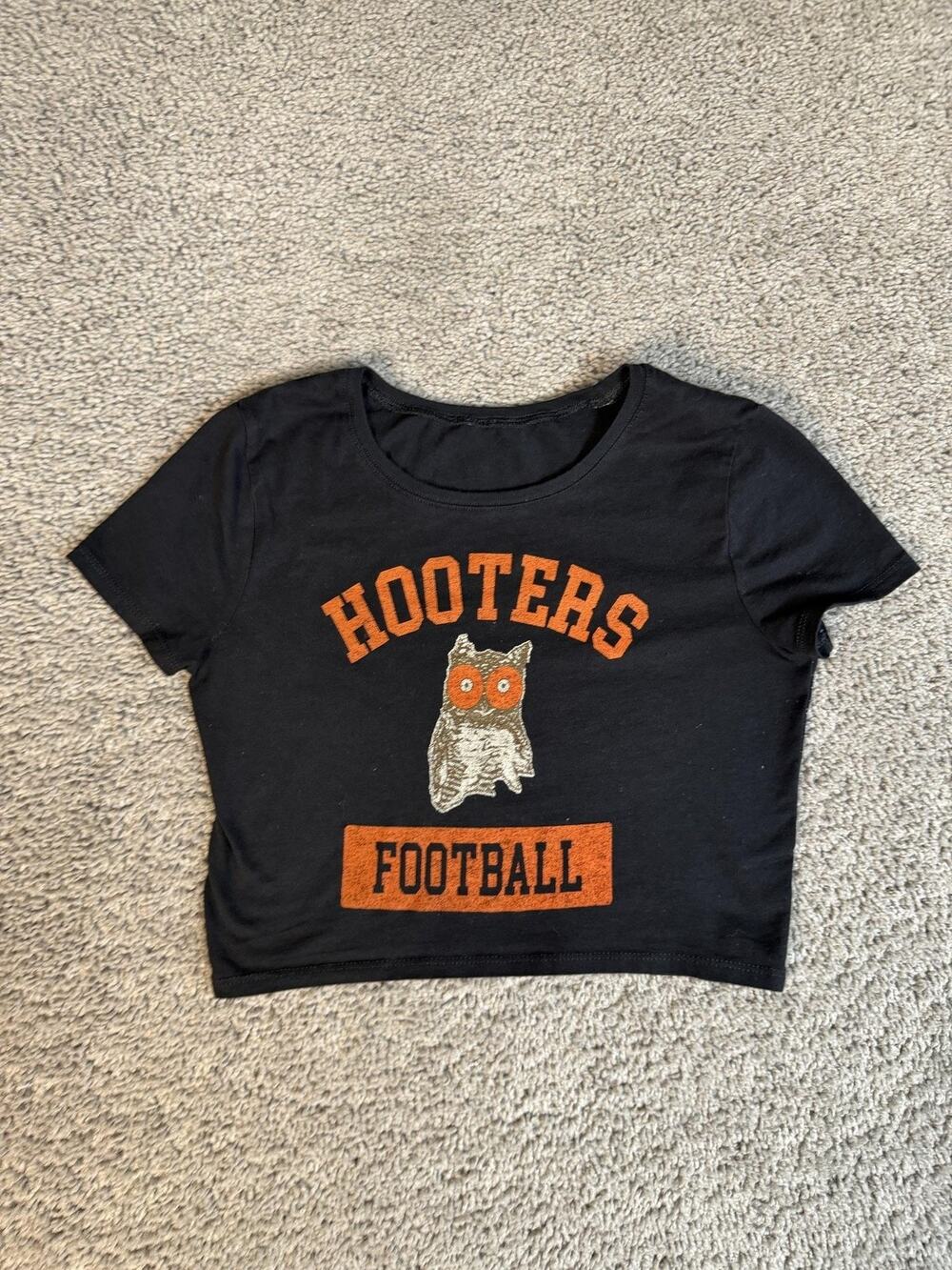 Hooters Shirt Womens XS Black Cropped Crew Neck Football Owl Graphic Cotton